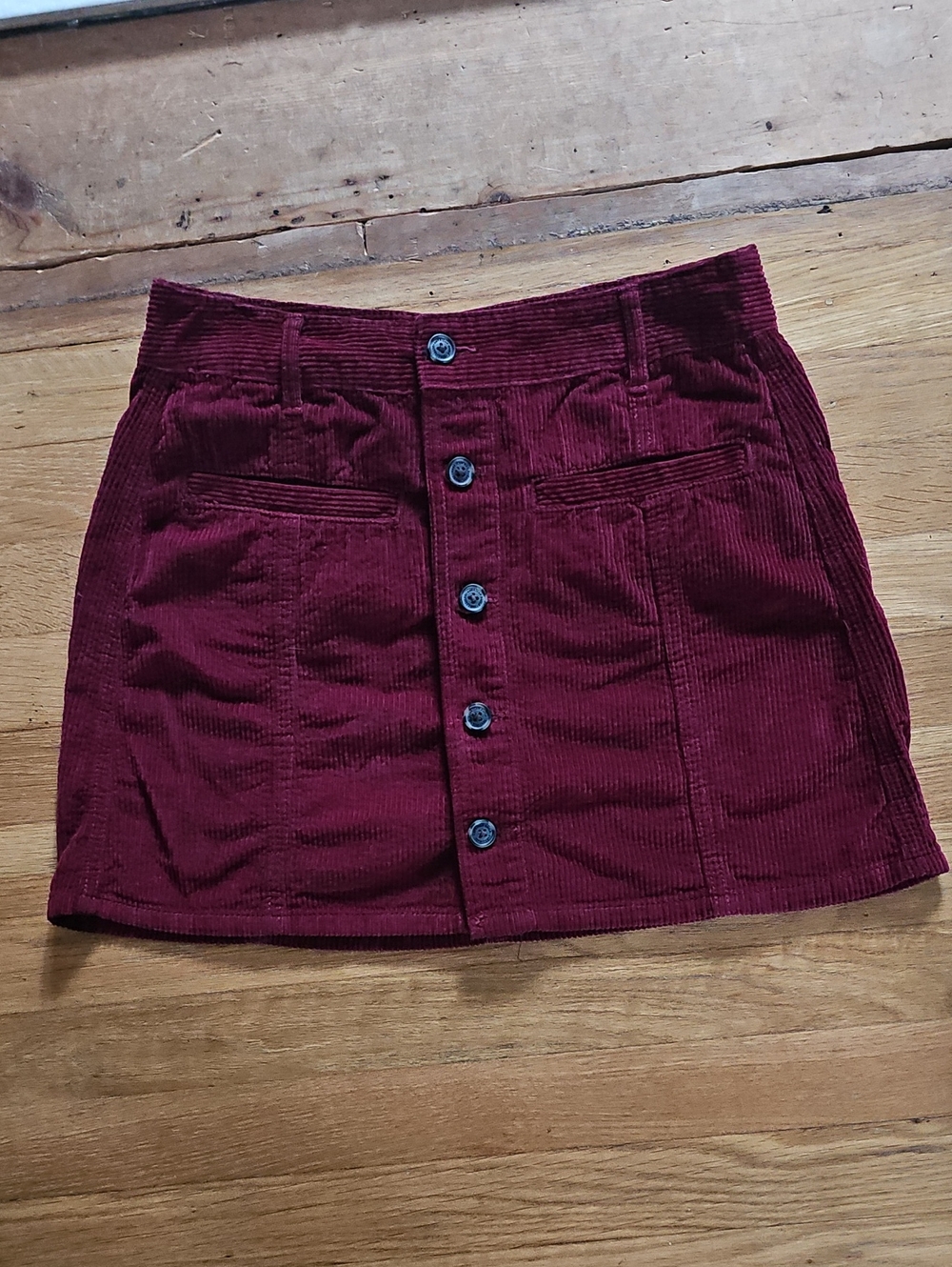 American Eagle Dark Red Corduroy Button Front Mini Skirt Women's Jr. Size 8